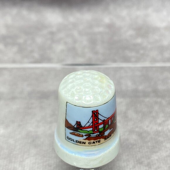 Golden Gate San Francisco Souvenir Ceramic Thimble With Iridescent Finish - Picture 2 of 10